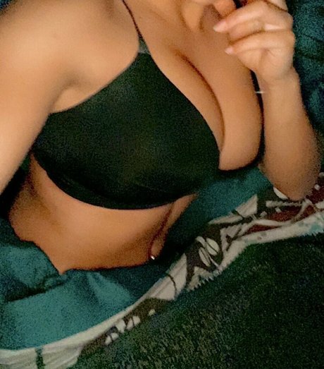 raelynn of leaked only fans nudes