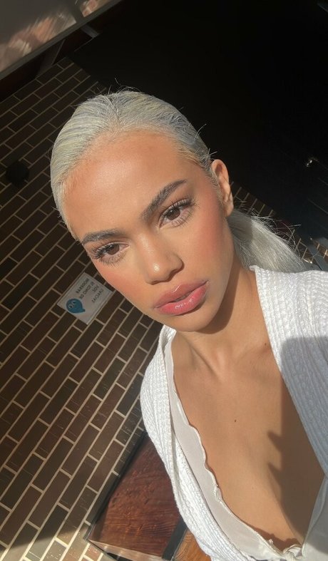 Shelynna naked on onlyfans