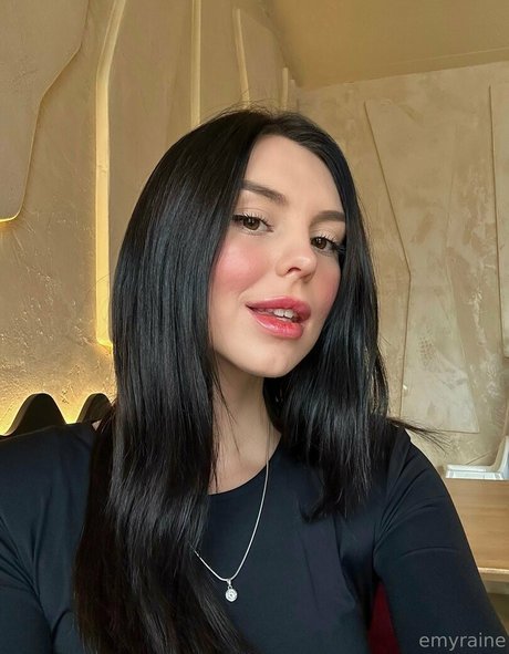 emyraine onlyfans porn