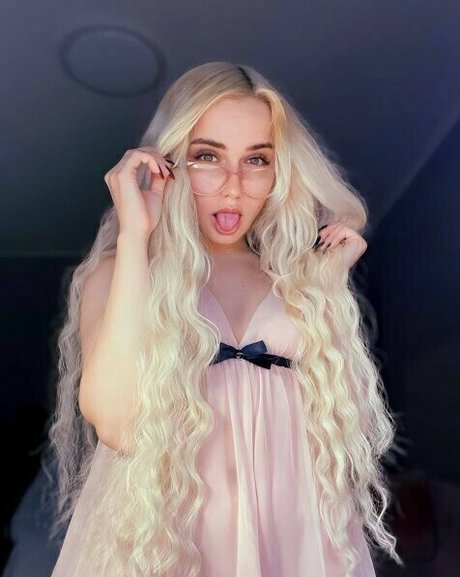 valentina reina naked on onlyfans