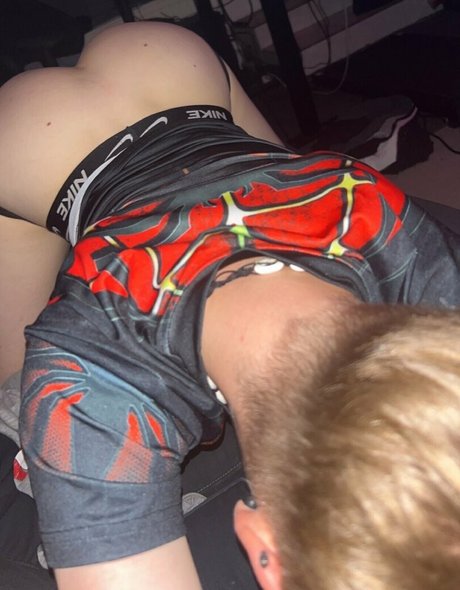 luistwinkyy onlyfans leaks naked