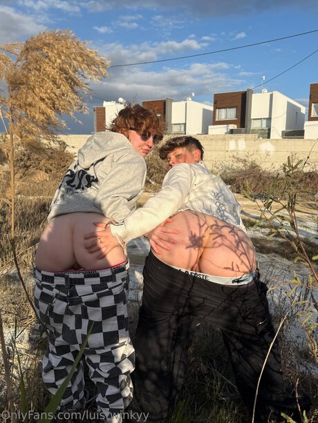 luistwinkyy onlyfans pics nude