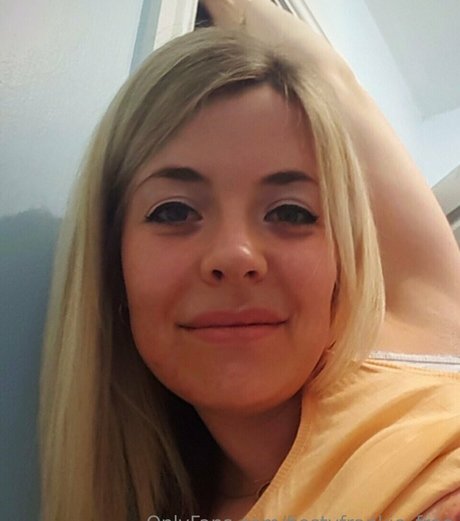 fiestyfrankie free naked onlyfans