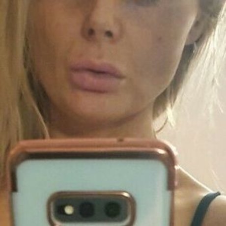 pollypocket915 leaked onlyfans photos