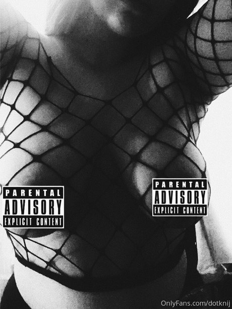 dotknij onlyfans striptease