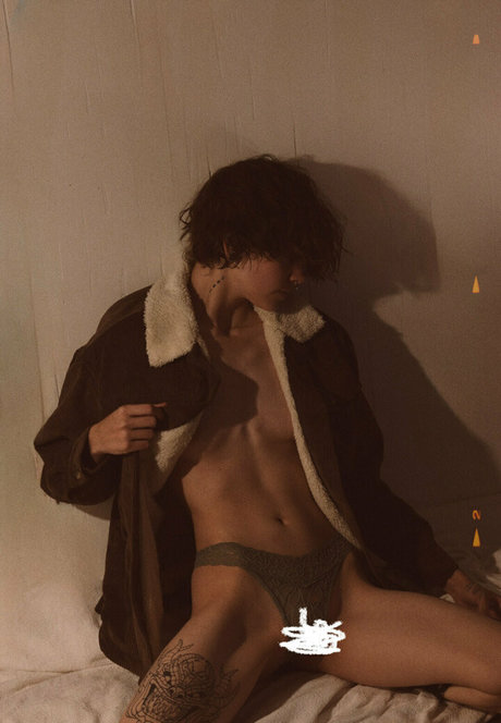 seriouslyzippy onlyfans strip