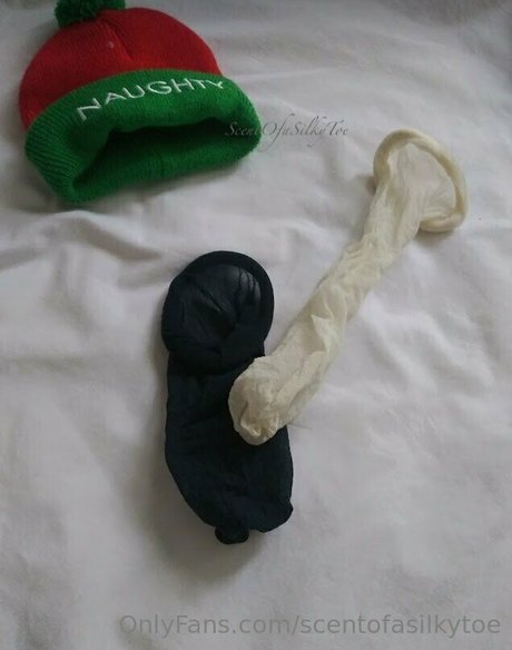 scentofasilkytoe onlyfans content type