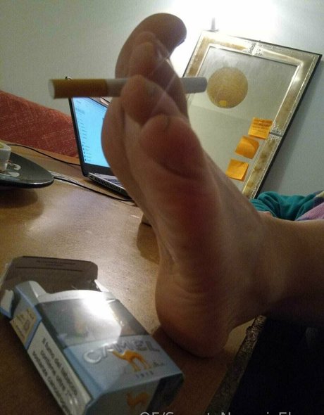 sweet noemi elena onlyfans striptease