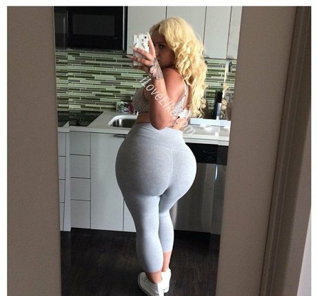 Elke Life onlyfans leak