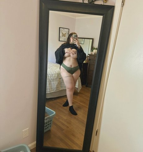 urlocalgothbaby tits onlyfans