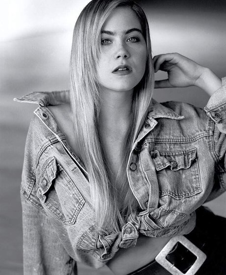 Christina Applegate nude onlyfans