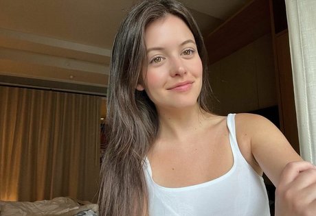 Sara Waisglass only fans nudes