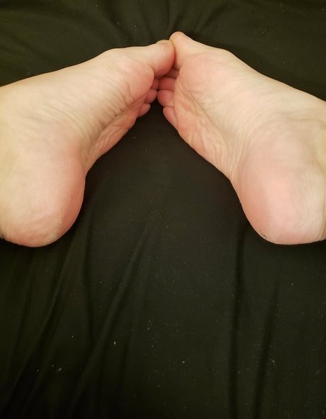 harleyandivysfeet onlyfans leaks