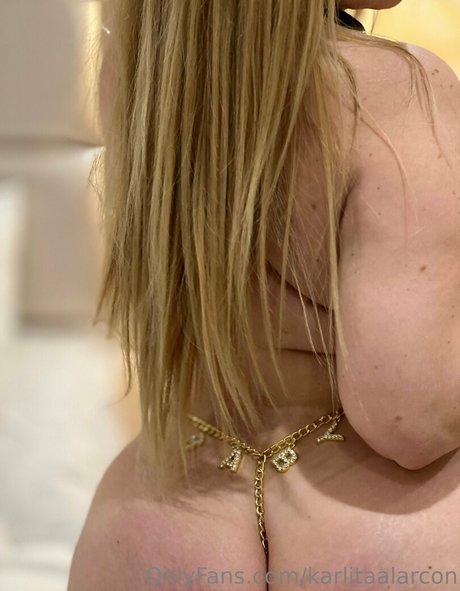 karlitaalarcon on onlyfans