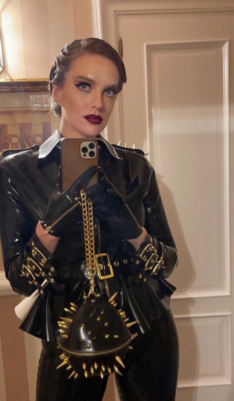 Gummipuppet nude onlyfans porn