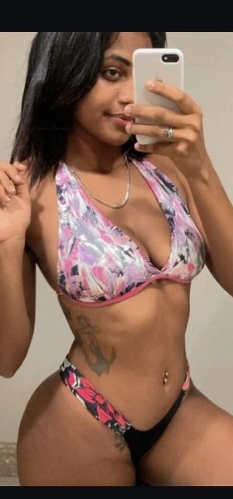 Fabiana Gomes onlyfans content leaked