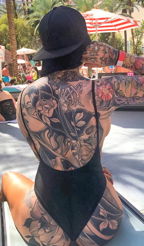 Marisa Laren onlyfans explicit content