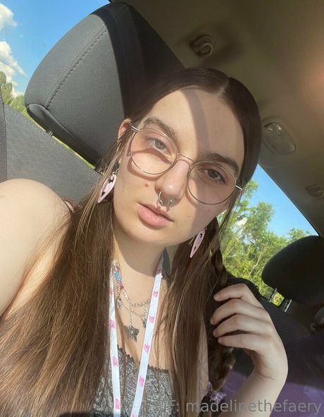 madelinethefaery onlyfans leaj