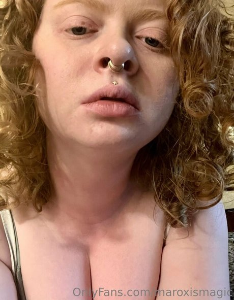 maroxismagic onlyfans nude tits