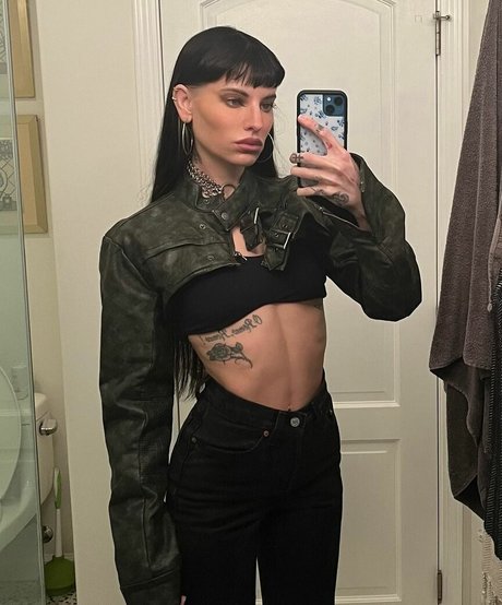 Lilith Czar onlyfans leaked photos