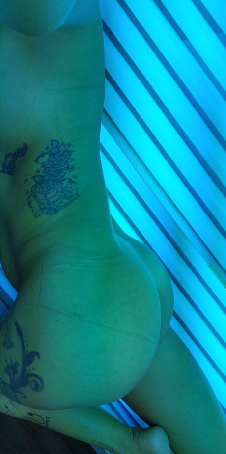 tattedlilmomma1990 leaked onlyfans pics