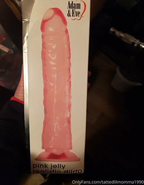 tattedlilmomma1990 sexy onlyfans
