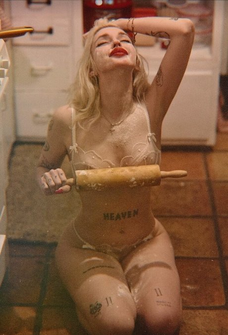 Glume onlyfans strip