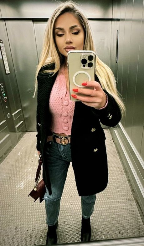 vickyduchesss boobs onlyfans