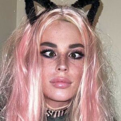 Nikki Lush pics onlyfans