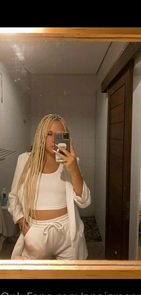 sianaanaom naked onlyfans