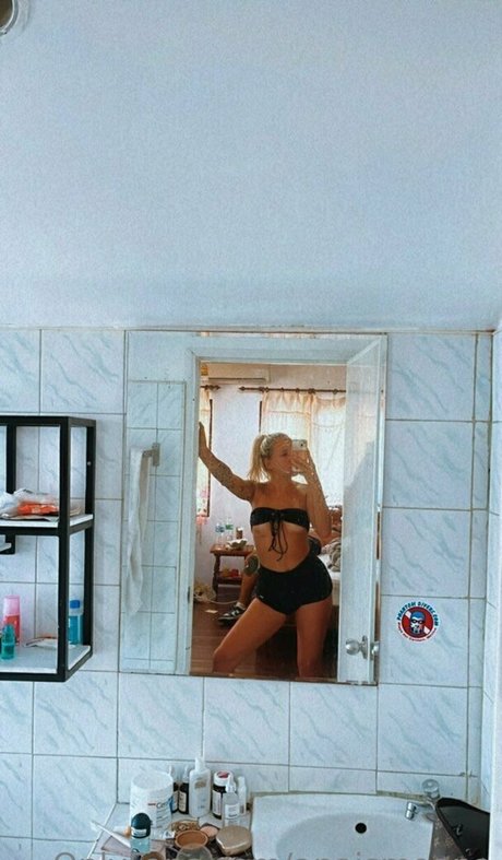 sianaanaom onlyfans leak naked