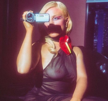 Slayyyter nude onlyfans pics