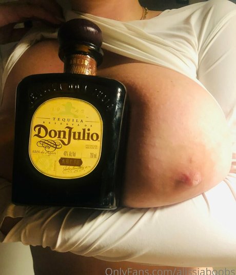 alissiaboobs only fans.