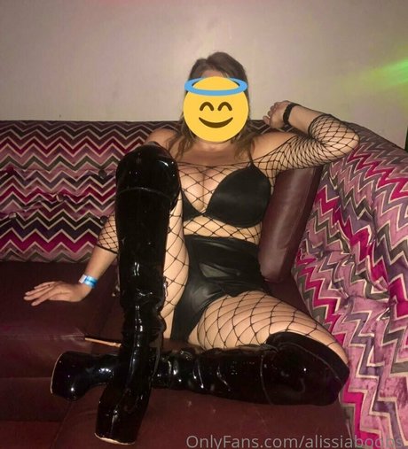 alissiaboobs onlyfans leake