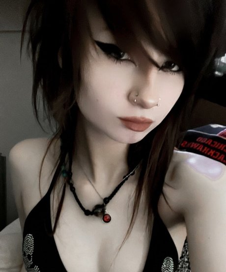 xxbloodymascaraxx onlyfans nude content