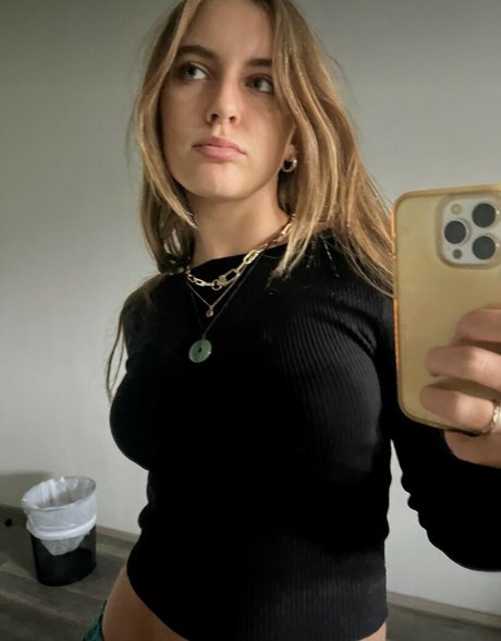 emma walkerx onlyfans leake