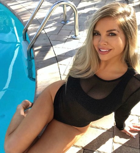 Kayla Collins onlyfans sexy