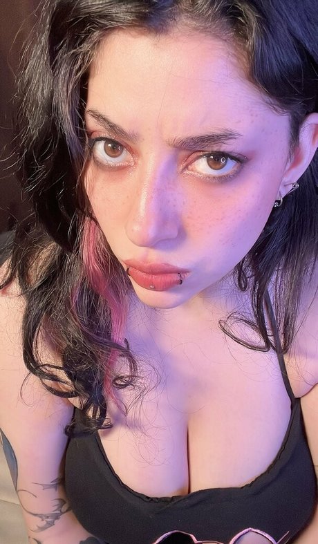 kittydanx onlyfans model photo