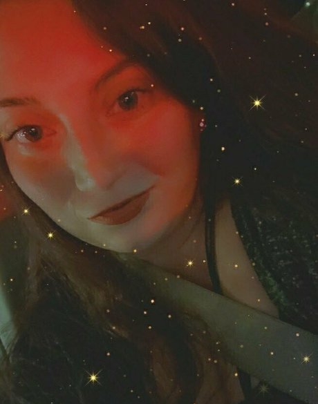 sarahyournaughtygirl69 fans only