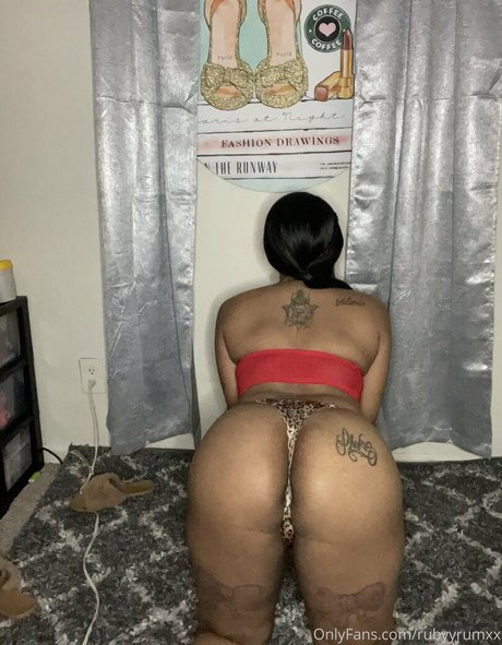 rubyyrumxx feet onlyfans