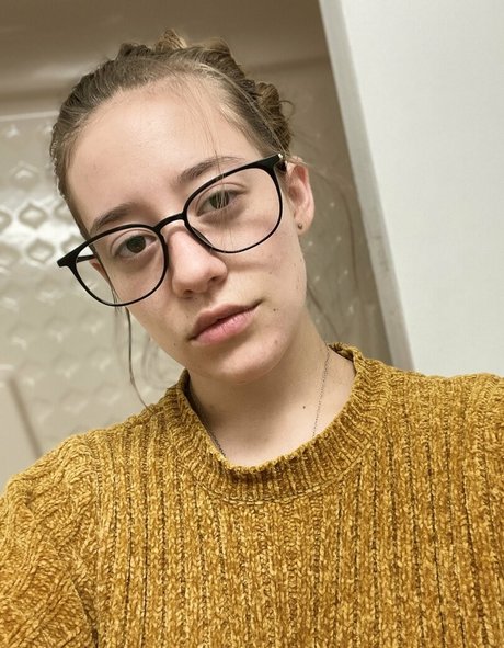 lowylush only fans nude leaks