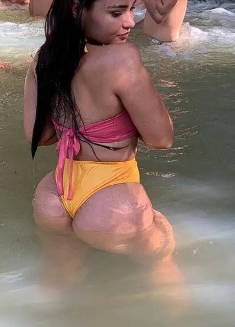 Ana Mira leaks only fans