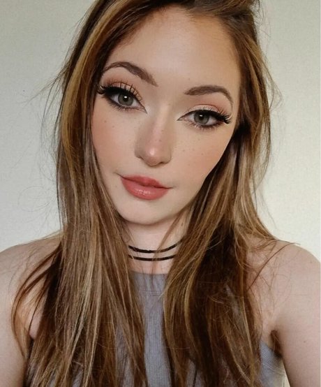 Alli Flanagan free onlyfans