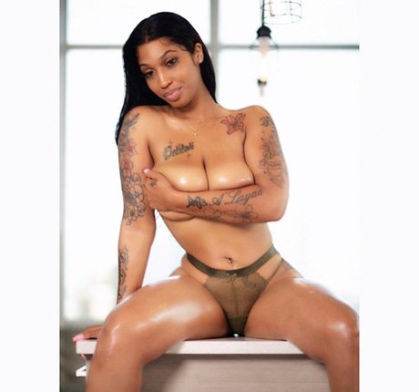 Shethickyyy onlyfans nudes porn