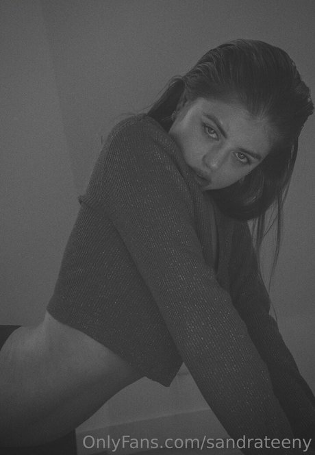 sandra tiny onlyfans photos