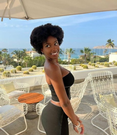 Lacey London onlyfans leake