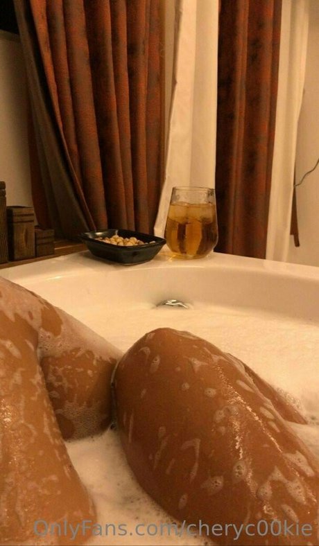 cheryc0kie boobs onlyfans