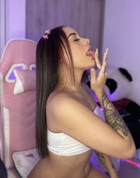 Yohanny Polacre onlyfans pics