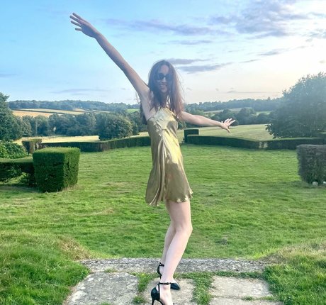 Alice Loxton onlyfans free