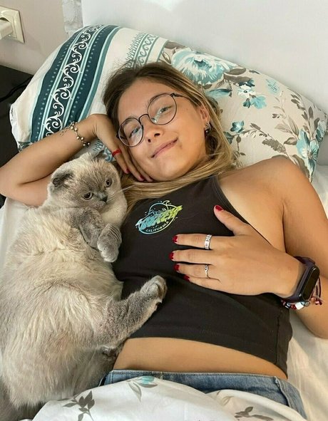 leamoore onlyfans nude